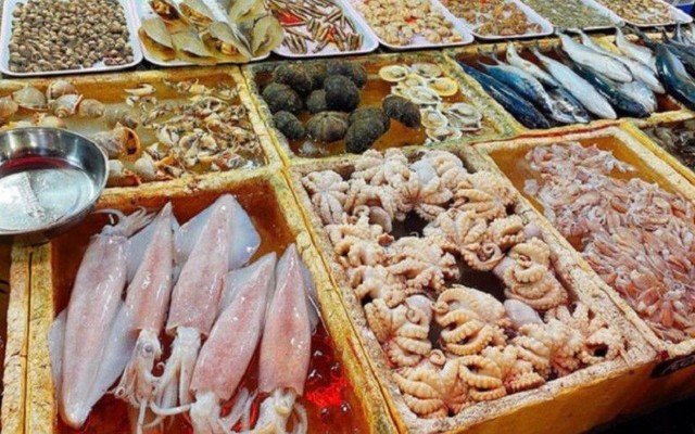 Hải Sản Long Tiêu - Hải Sản & Rau Củ - Trần Thái Tông
