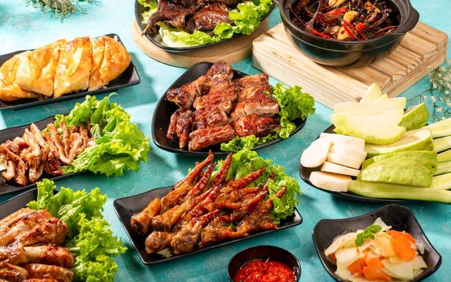 Vua Chân Gà Nướng - Nước Ép