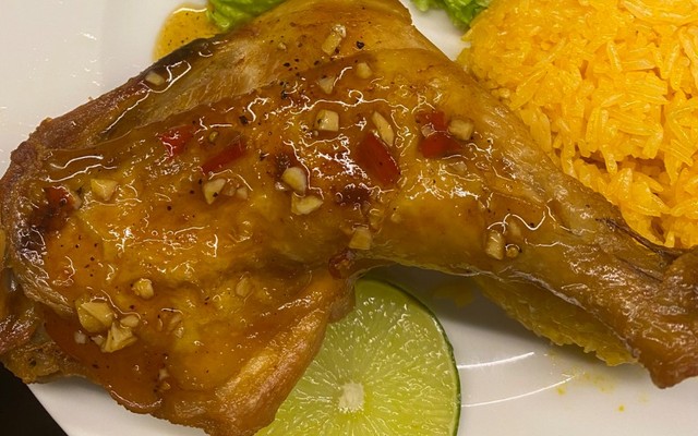 Bếp Mẹ Huyền - Cơm Gà - Xa Lộ Hà Nội