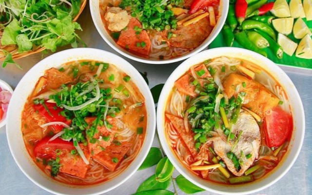 Quán Thủy - Bún Chả Cá - Lê Thạch