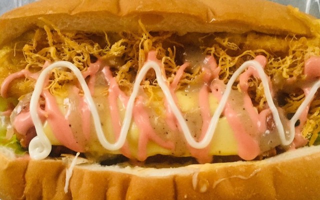 Út Hằng - Bánh mì - Chung Cư Đồng Diều