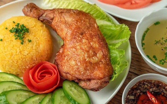 999 - Cơm Gà Xối Mỡ - Phan Văn Hớn