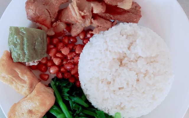 Cơm - Bún Đậu Mắm Tôm - Trần Hòa