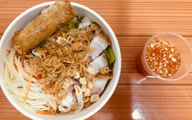 Bún trộn Cuối Ngõ - Nguyễn Khang