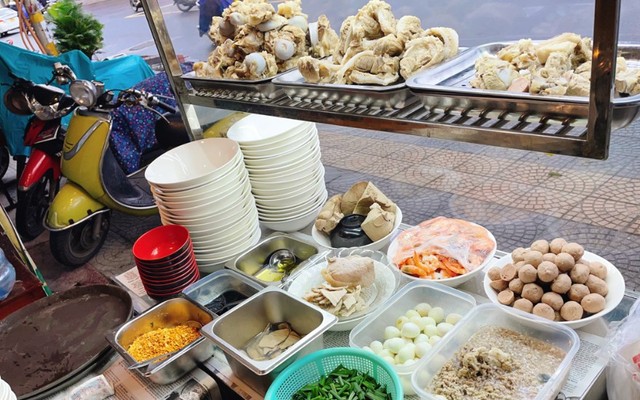 Hồng Phát - Hủ Tiếu Nam Vang - Lê Thanh Nghị