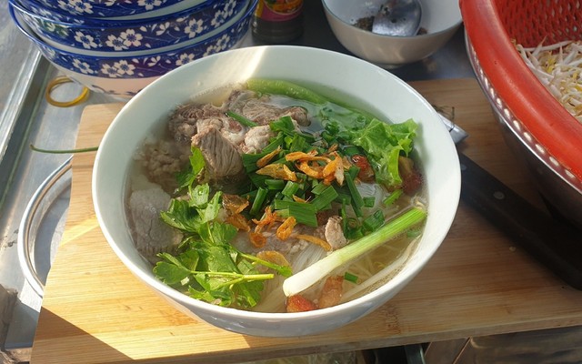 Teemo Quán - Hủ Tiếu Xương & Sữa Đậu Nhà Làm - 96 Đường 41