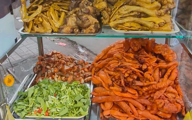 Cô Oanh - Phá Lấu Vịt - Đặng Nguyên Cẩn