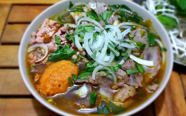 Bún Bò Huế - Bún Huế - 123 Thành Thái
