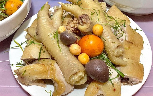 Phương Chi - Bún Cá & Phở Gà Ta - Mai Dịch