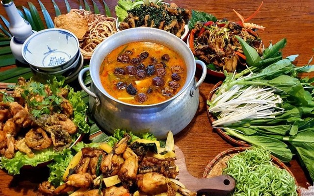 Sáu Ếch - Chuyên Lẩu - BT1.3A Nguyễn Xuân Khoát