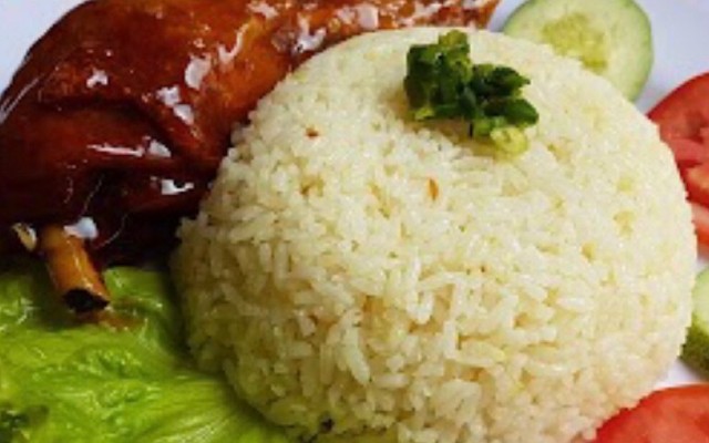 Lẩu Khói Hà Nội - Cơm Văn Phòng & Nhậu Bình Dân - 99 Bùi Trang Chước