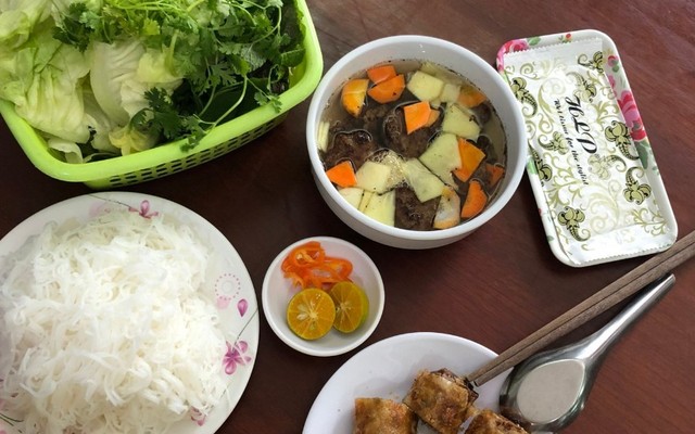 Bún Chả Hà Nội Chị Hường