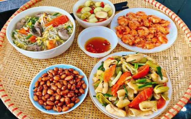 Ngọc Minh - Cơm - Điện Biên Phủ