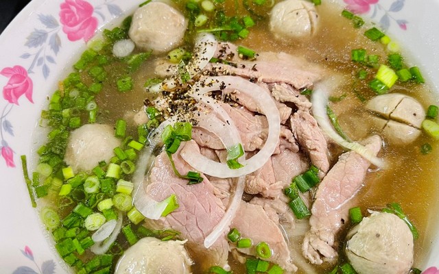Phở Tuấn - Phở - 287/75 Nguyễn Đình Chiểu
