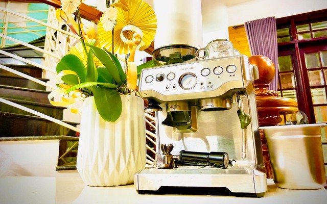 MT Coffee - Cà Phê - 82 Mai Lão Bạng