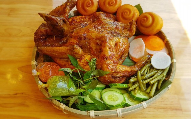 GÀ QUAY BÁNH BAO 68 - Lê Đức Thọ