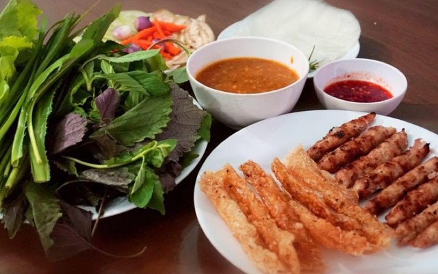 Cô Trang - Nem Nướng Nha Trang - Võ Văn Kiệt