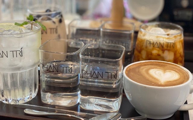 Phan Trí Coffee - Coffee - Trần Hưng Đạo