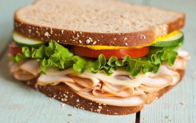 Bánh Mì Sandwich Hướng Dương