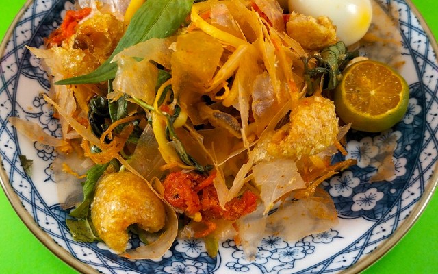 Cô Cỏ - Bánh Tráng Trộn - Đường 17