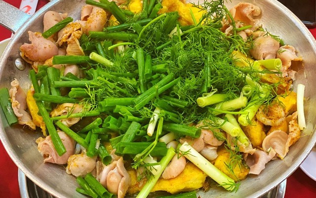 Nhà Hàng Vinh Bích - Đê Vàng