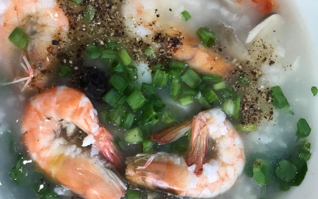 Bếp Nhà - Cháo, Nui Xào & Mì Cay - Cách Mạng Tháng 8