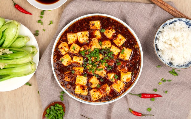 Volcano Mapo - Đậu Hủ Cay Tứ Xuyên - Hồng Bàng