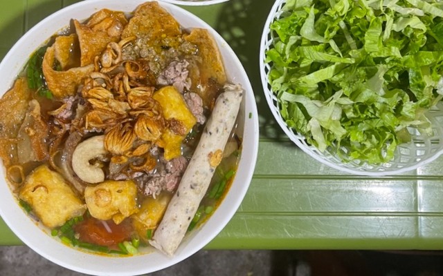 Bún Riêu Tóp Mỡ - Phở Gà Trộn - 51 Tây Sơn