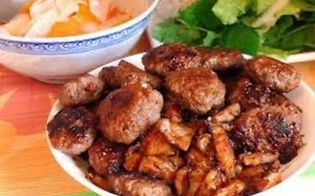 Bún Bò Huế 68 - Tập Thể Ngọc Khánh