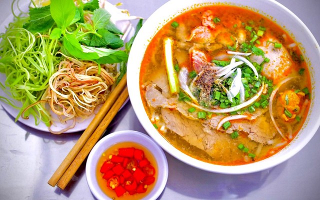 Dung - Bún Bò Huế - Vĩnh Hội