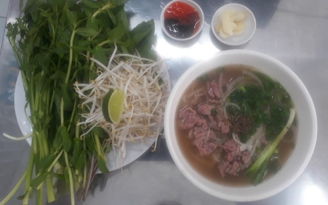 Phở Quyên - Phở - 561 Hưng Phú