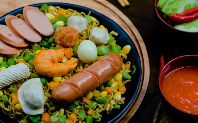 Thèm - Mì Trộn Indomie - Đường Láng