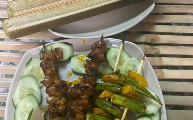 Cơm Lam Thịt Nướng - KRONGPAK