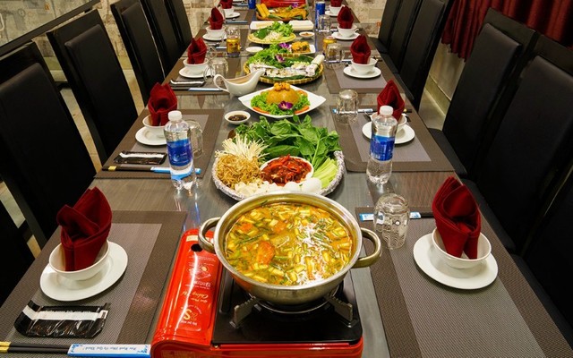 Bánh Tráng Cuốn Thịt Heo Dì Thương - 186 Đồng Văn Cống