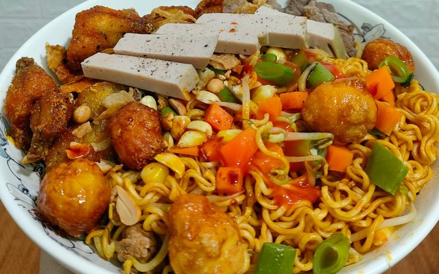 Quán Mì Trộn Cá Giò Bò - Minh Khai