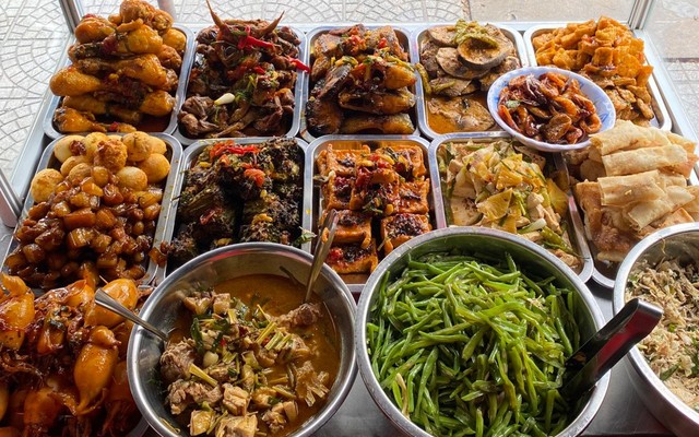 Mẹ Nấu - Cơm Bình Dân - Nguyễn Huệ