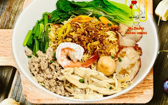Mì Hương Hương - Mì Khô Trộn Gà Xé & Xá Xíu