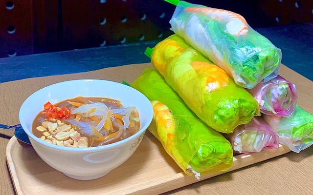 Dì Linh - Gỏi Cuốn - Cách Mạng Tháng Tám