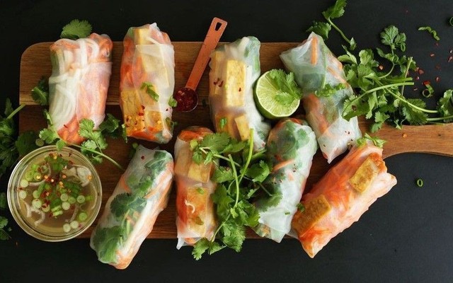 Cuốn Việt - Gỏi Cuốn Tôm Thịt & Bánh Tráng Cuốn Thịt Heo