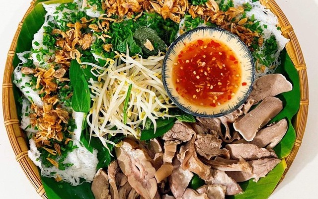 Cô Vân - Bánh Hỏi & Cháo Lòng - Nguyễn Minh Hoàng