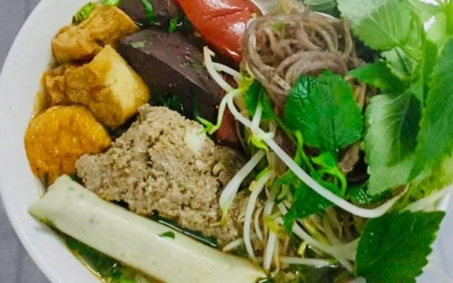 Mì Quảng Hội An - Mì Quảng & Bún Riêu - Bờ Bao Tân Thắng