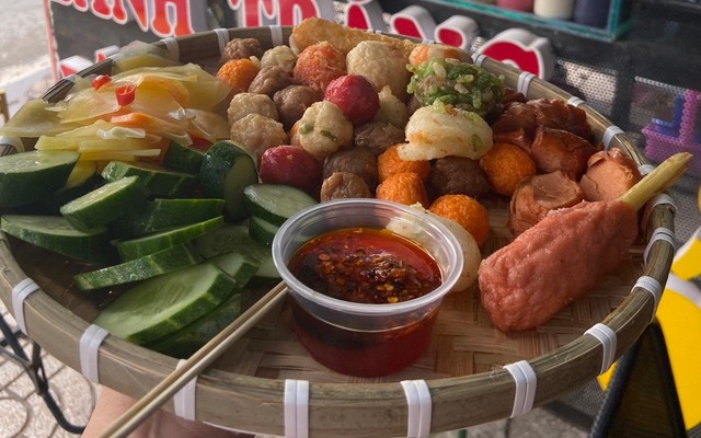 Trà Sữa & Ăn Vặt Cô Út - 158 Đình Phong Phú