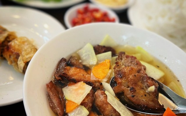 Bún Chả Chào Bà - Hà Nội Xưa - 98 Yên Bái