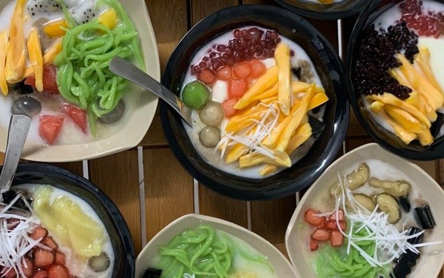 Chè Hòa - Chè & Đồ Ăn Vặt - Nguyễn Khoái