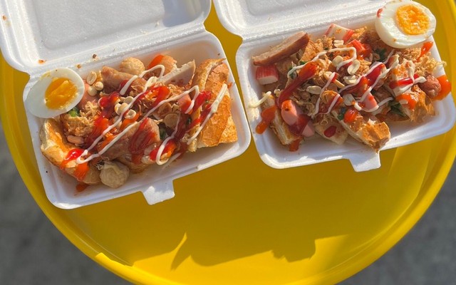 Bánh Mì Nướng Muối Ớt Sumi - Đường Số 9