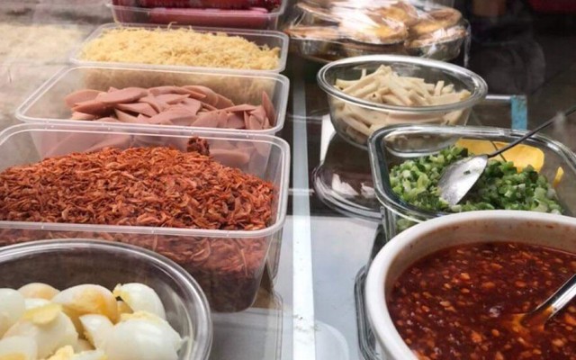 Bò Kho - Bánh Mì Nướng Muối Ớt Q8