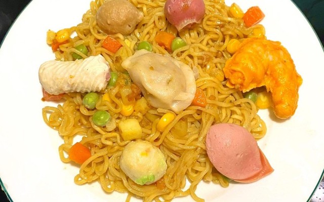 Ngõ Nhỏ Quán - Mì Trộn Indomie