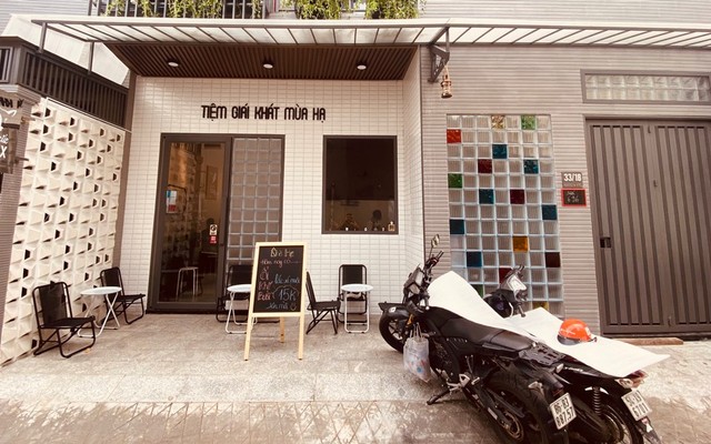 Tiệm Giải Khát Mùa Hạ - Cà Phê, Trà & Ăn Vặt