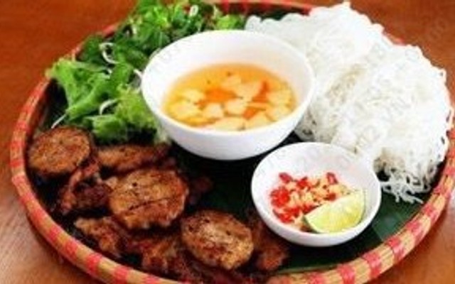 Bánh Cuốn & Bún Chả - Quan Nhân