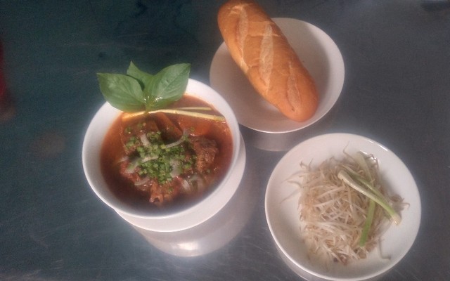 Phở Bò Và Bò Kho Như Ý - Nguyên Hồng